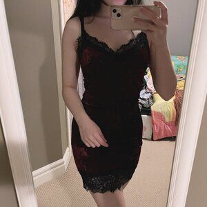 Forever 21 Burgundy Velvet Dress Size S